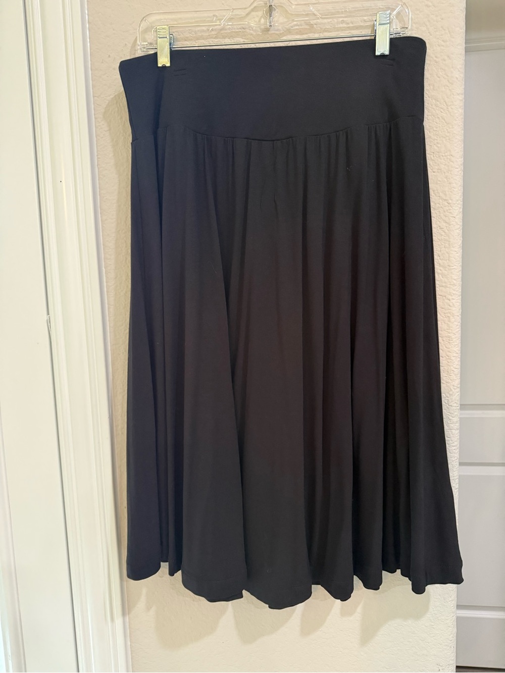 Hilary Radley Black Midi  Skirt size M NWT